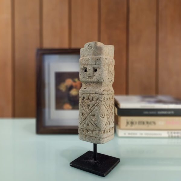 Sumba Ethnic Stone Statue – Paras Stone Decorative Sculpture for Living Room - Image 4