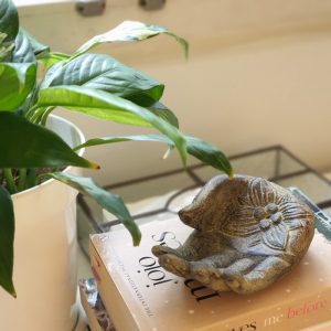 Lucky Hand Stone Ornament 15cm antique-finish sculpture in natural stone with lucky hand gesture