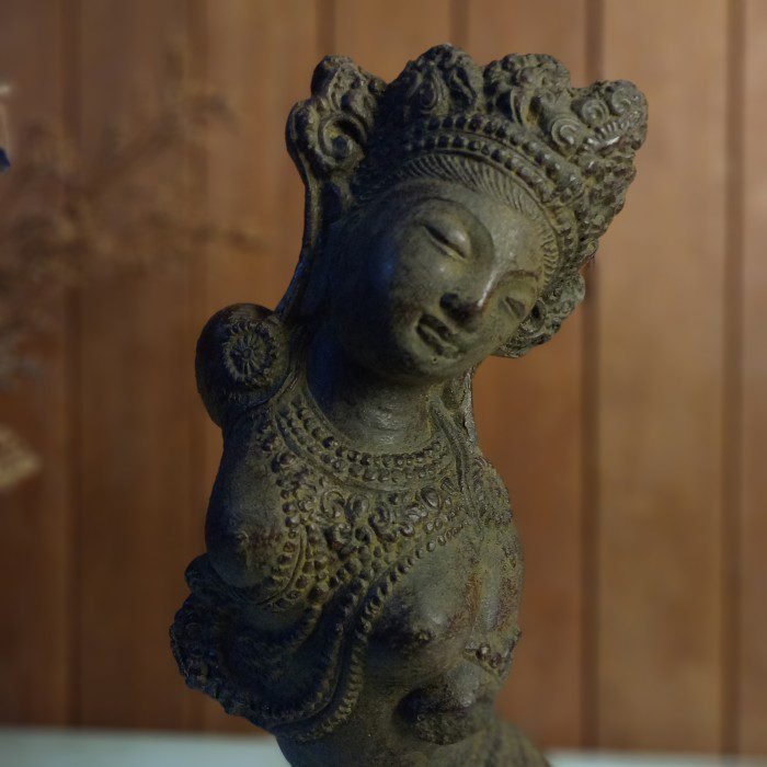 Bali Dancer Figurine 40cm Tari Pendet Antique Stone Sculpture on Square Base – Cultural Art from Bali - Image 4