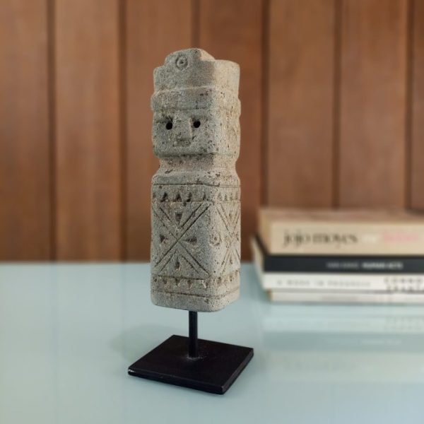 Sumba Ethnic Stone Statue – Paras Stone Decorative Sculpture for Living Room - Image 2