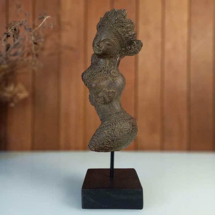 Bali Dancer Figurine 40cm Tari Pendet Antique Stone Sculpture on Square Base – Cultural Art from Bali - Image 5