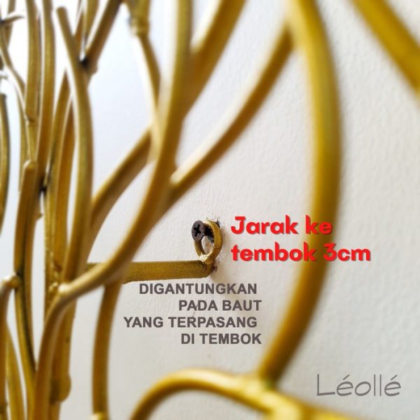 Gold Round Metal Wall Art Decor – Elegant Home Decoration - Image 5