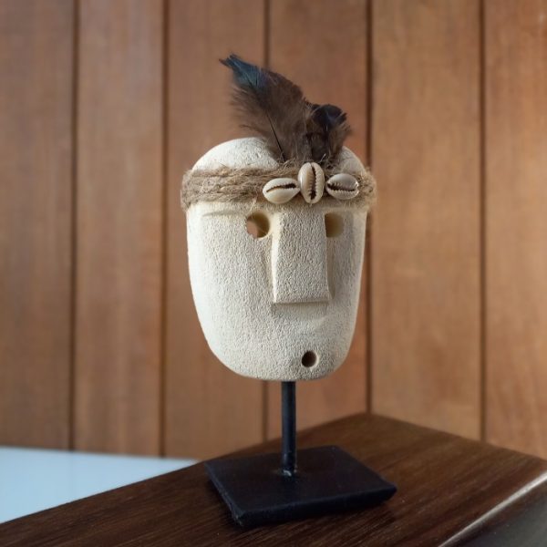 Sumba Stone Mask Display Statue – Tribal Desk Decoration on Iron Stand - Image 2