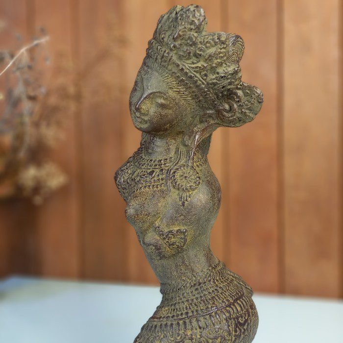 Bali Dancer Figurine 40cm Tari Pendet Antique Stone Sculpture on Square Base – Cultural Art from Bali - Image 7