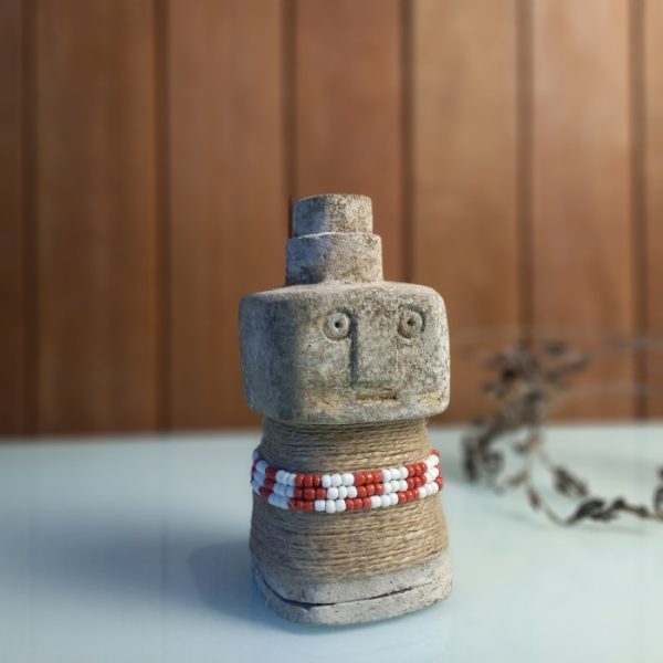 Statue of Paras Stone Carving Ornament – Handmade Bali Desk Decoration - Image 2