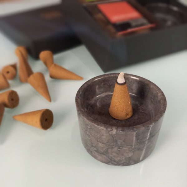 Unique Gift: Premium Room Freshener Cone with 3 Aromas - Image 2