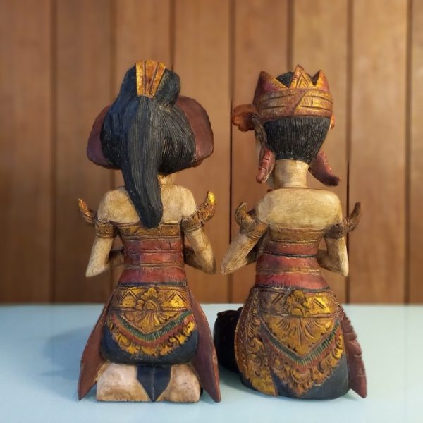 Balinese Wedding Couple Statues – Unique Wedding Gift from Bali - Image 2