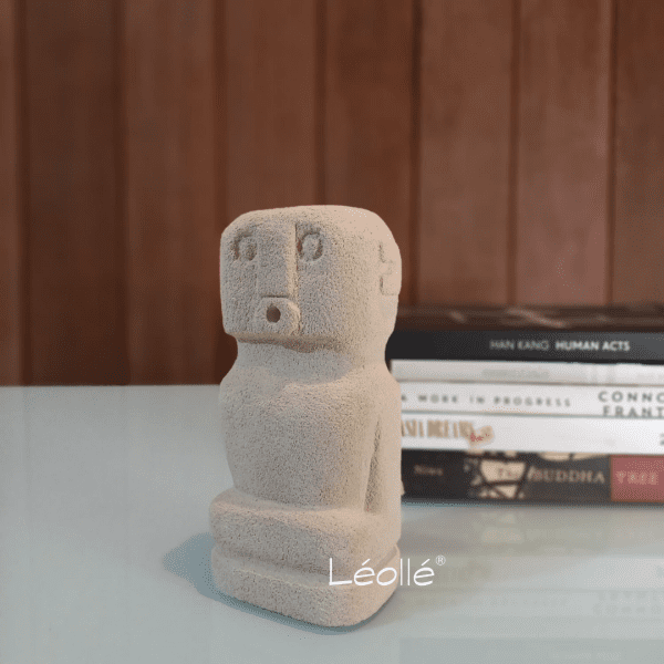 Primitive Statue Katoda Sumba Traditional House - Paras Stone - Image 2