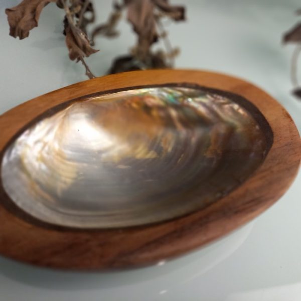 Oval Sono Wood Jewelry Box – Mother of Pearl Inlay Handmade Storage - Image 6