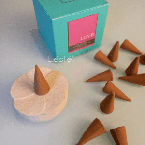 White Stone Aromatherapy Incense Holder – Bali Flower Design with Gift Box and Cones