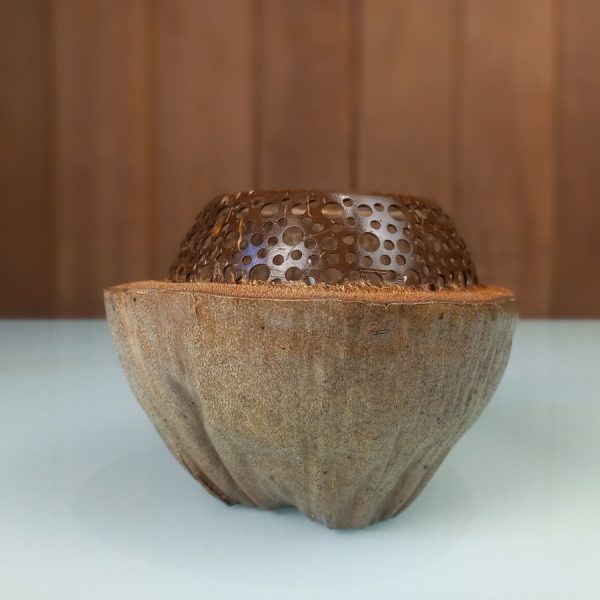 Bali Coffee Aromatherapy Candle - Natural Coconut Shell - Image 3