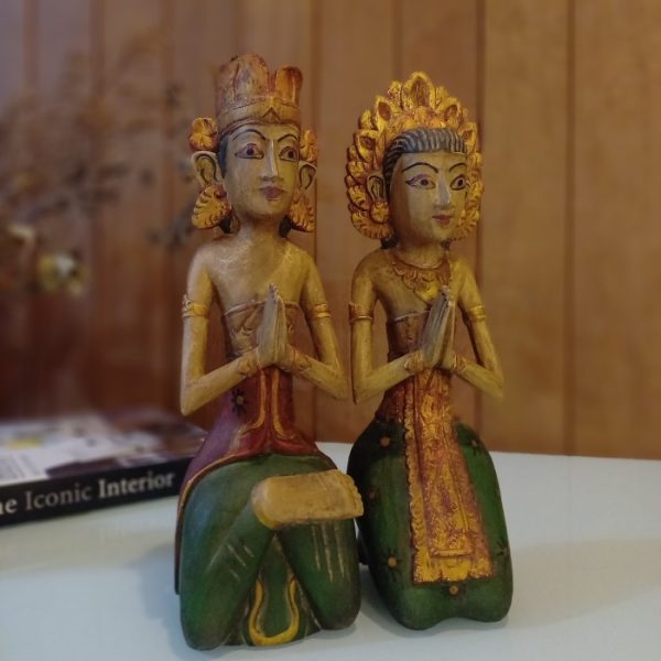 Balinese Wedding Couple Statue - Image 2