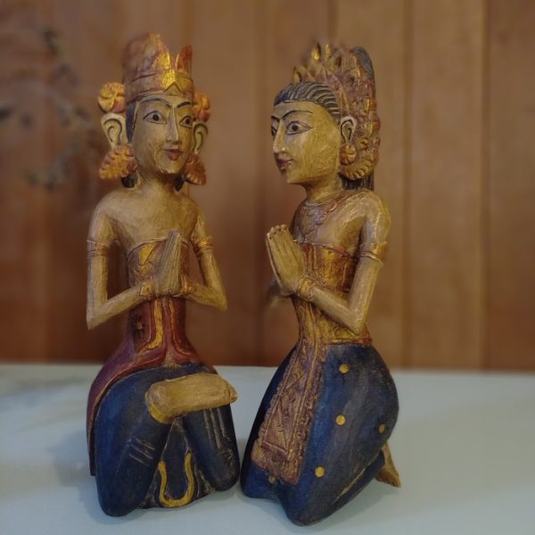 Balinese Wedding Couple Statue - Image 9