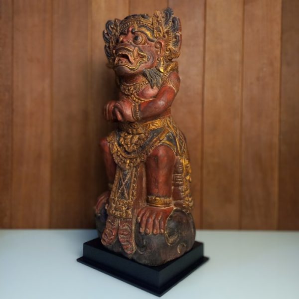 Sugriwa Statue – Balinese Artisan Wood Carving - Image 4