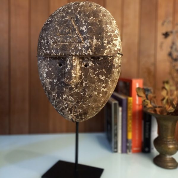 Primitive Style Mask Sculpture - Image 3