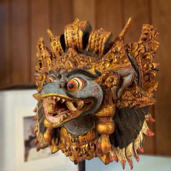 Garuda Bali Wooden Sculpture – Handcrafted Decorative Art Object - Image 5