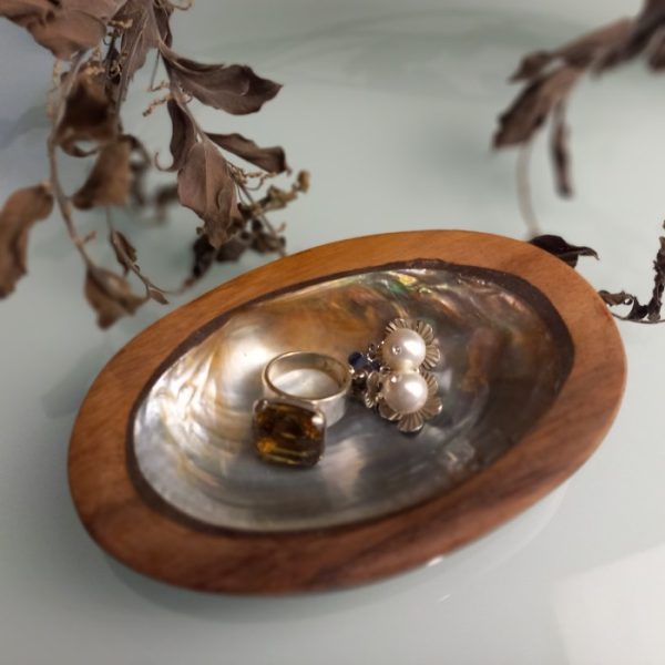 Oval Sono Wood Jewelry Box – Mother of Pearl Inlay Handmade Storage - Image 5