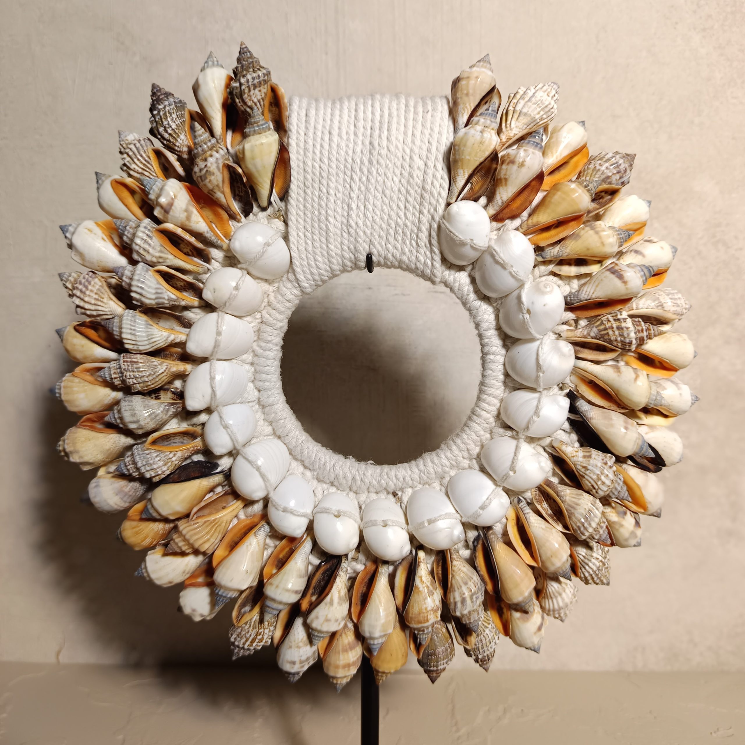 Papuan Shell Necklace Display – Handmade Bali Table Decor with Iron Stand - Image 2
