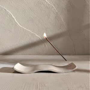 Tempat Dupa Keramik Handmade Bali | Zen Incense Holder Gelombang Minimalis